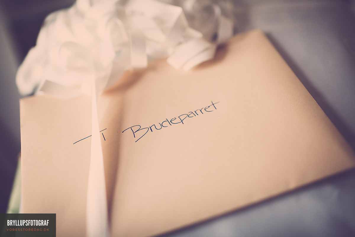 Choosing a Wedding Invitation