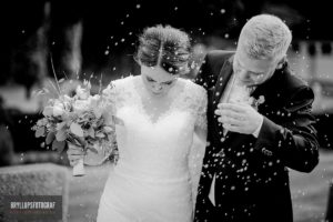 Choosing and purchasing wedding gifts for a special couple