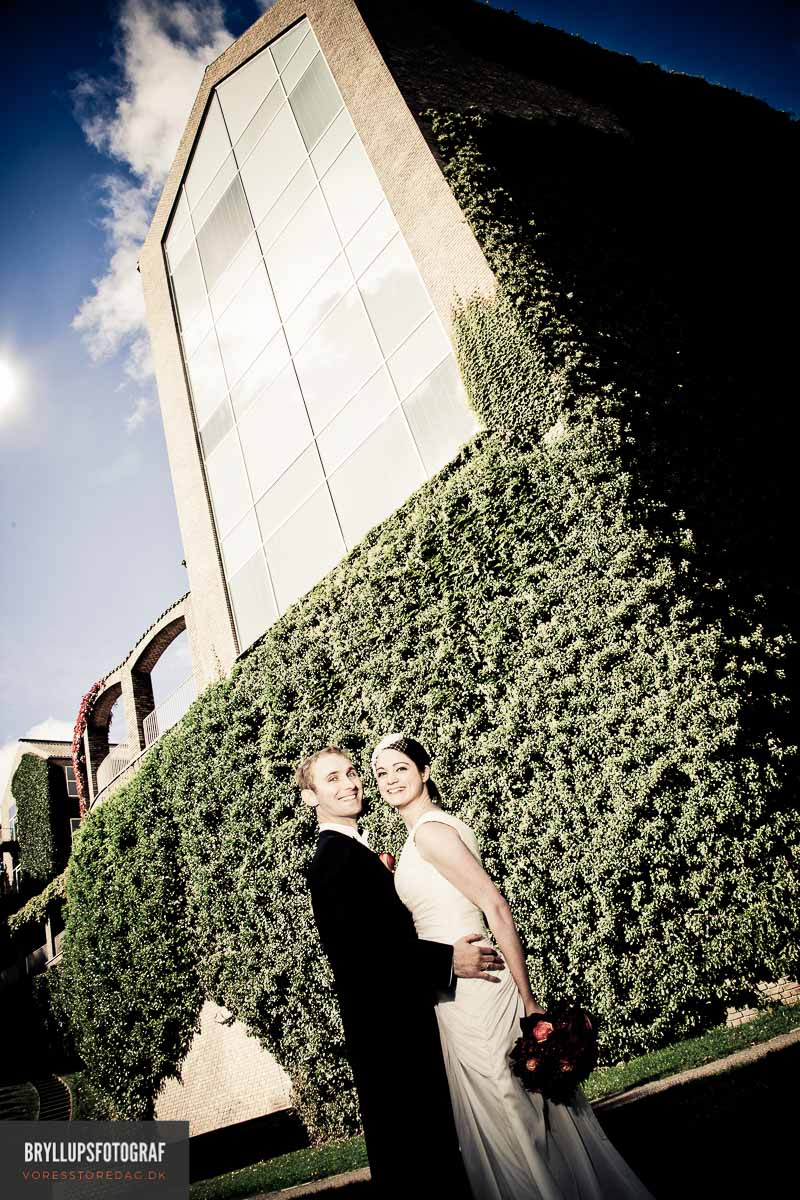 I’m Engaged, How Do I Find a Photographer?