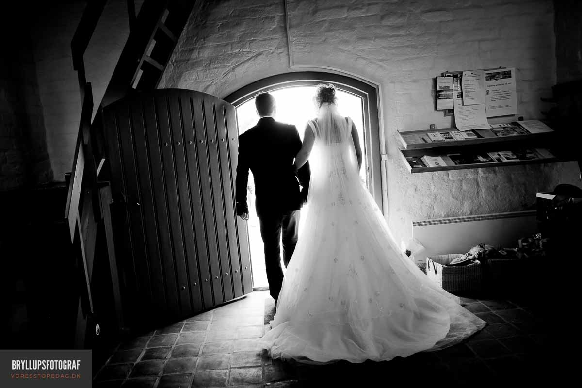 Bride, Groom: You Canít Afford to be Average!